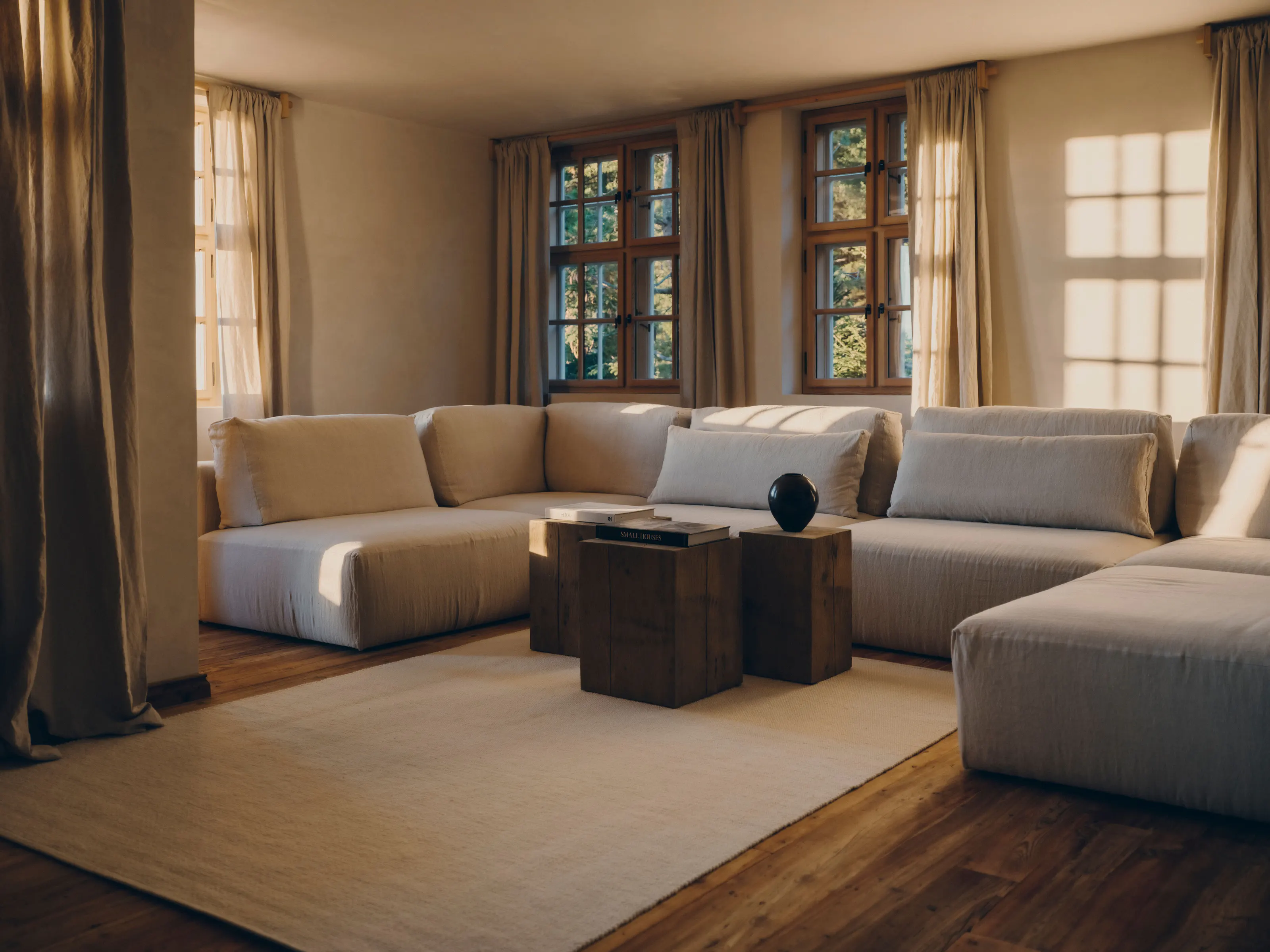 A pared-back suite in soft light in the Dolomites