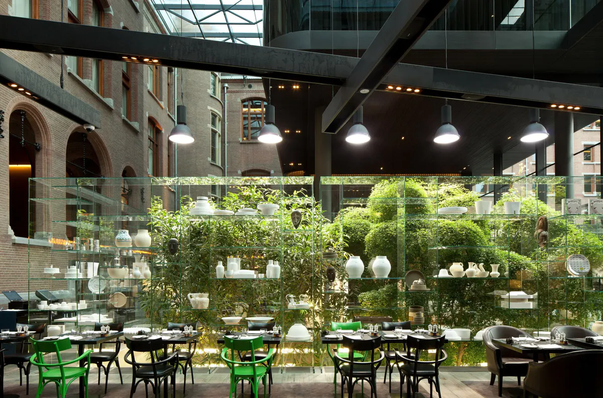 Restaurant dining details